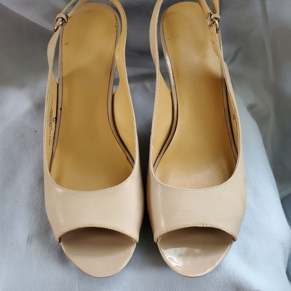 Slingbacks - Picture 3 of 7